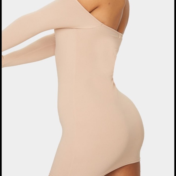 Stone dress - Picture 3 of 3